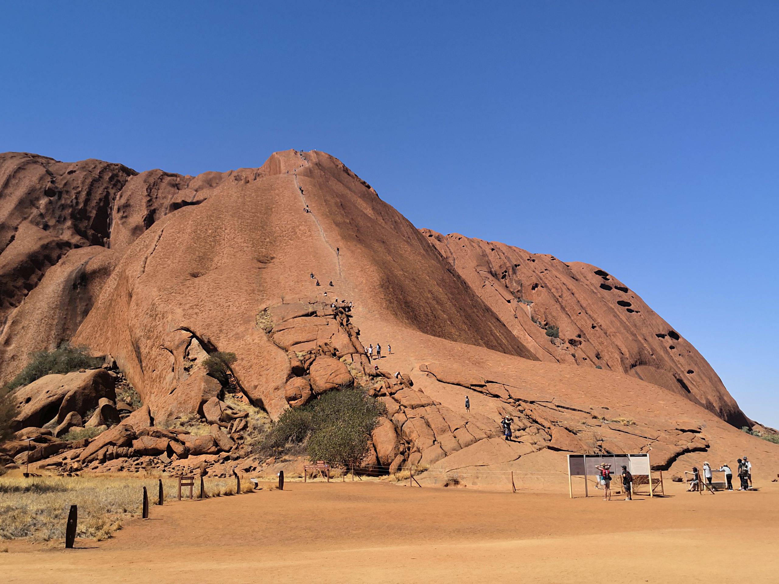 Uluru Base Walk - אוסטרליה וניו זילנד